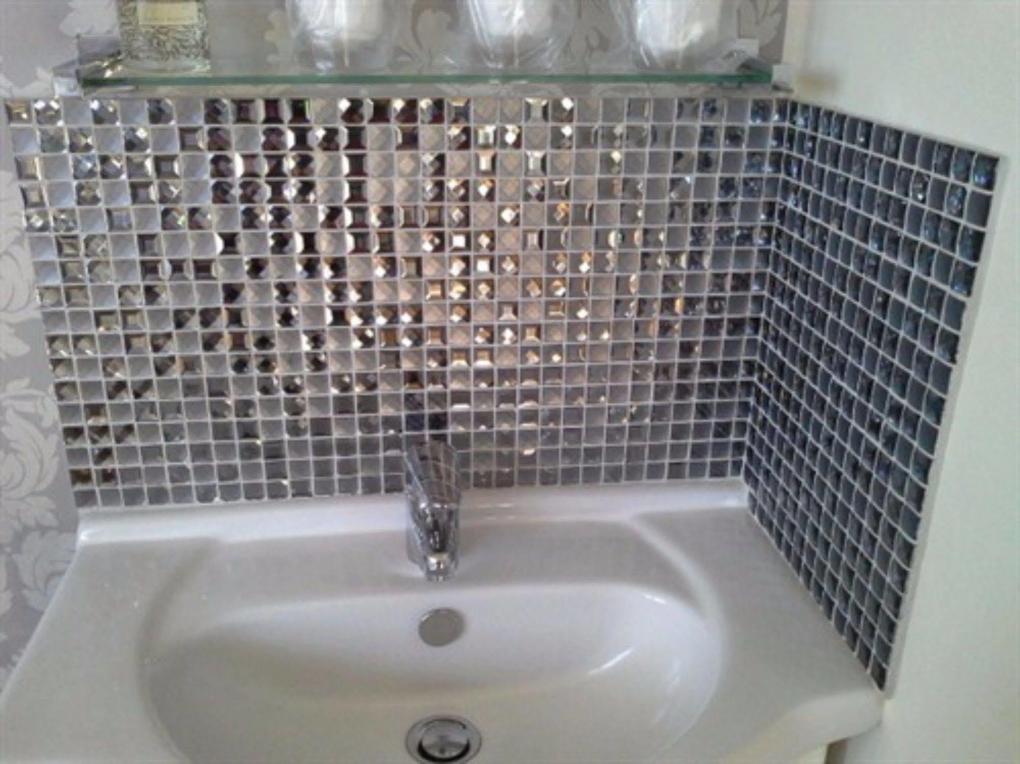 Ellerbrook House 4*