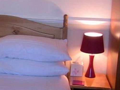 Guest house Ellerbrook House